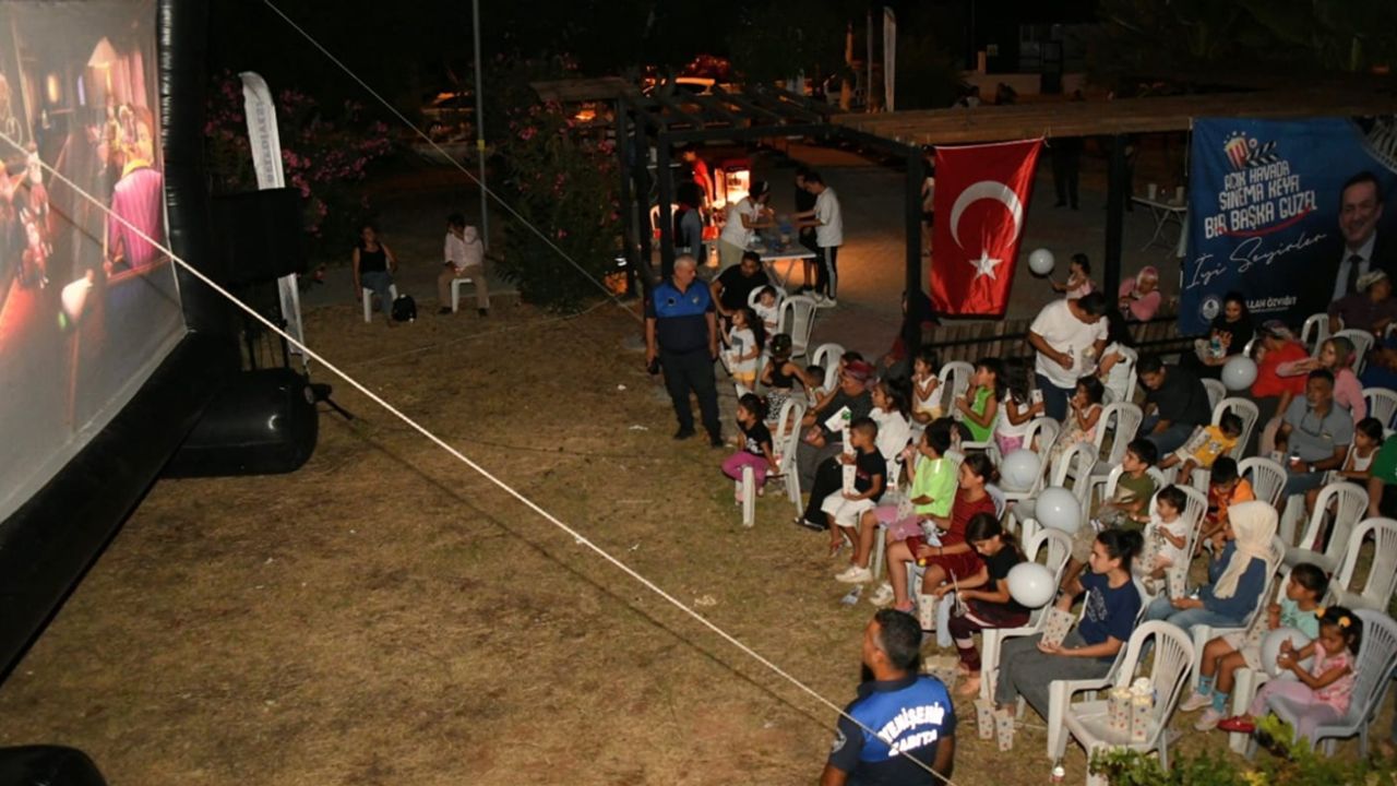 Mersin Yenişehir Belediyesinin açık hava sinema günleri sona erdi